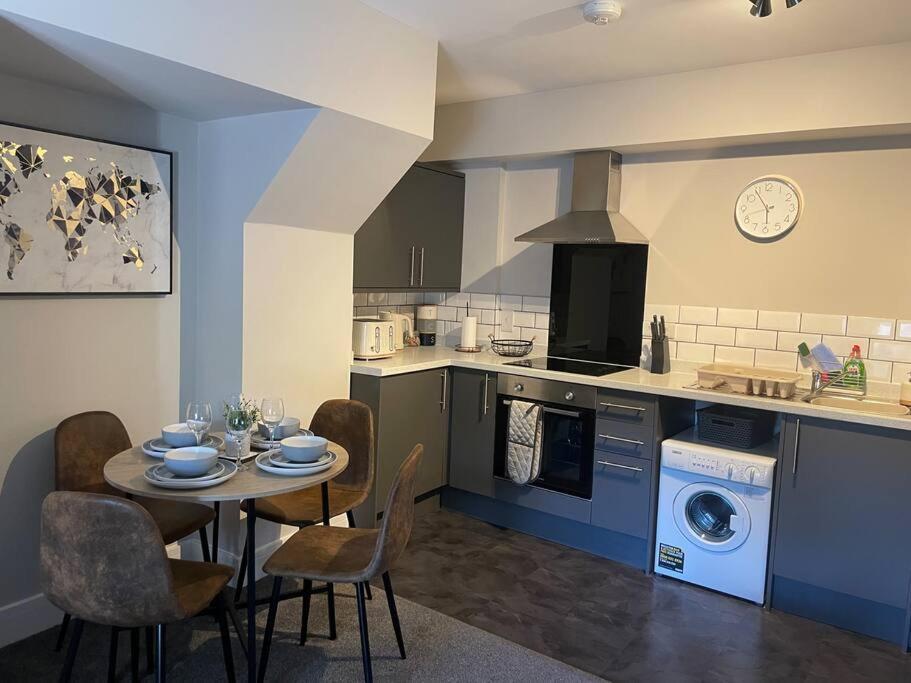 Poplar House-2Bedroom House In Town Centre With Free Parking By Shortstays4U King's Lynn Eksteriør billede